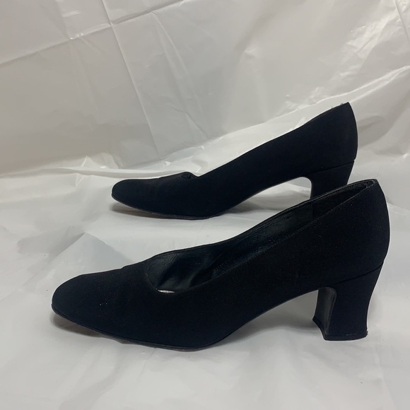 VINTAGE Stuart Weitzman Black Fabric Square Toe Slip On Heels Women’s Sz 8M - Picture 5 of 10